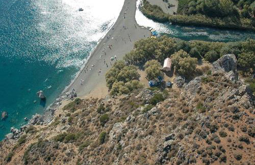 SUNRISE Spacious Apartment With 3 Bedrooms & 3 Bathrooms -Near to Chania - Foto 29