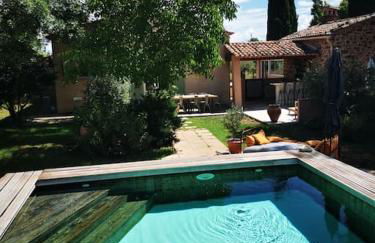 Villa provençale, piscine et jacuzzi privés. - Foto 1