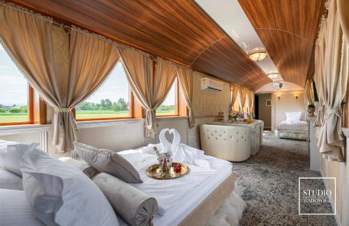 Stacja Galicja - nocleg w pociągu blisko Energylandia - Foto 14