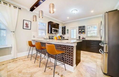 Southtown Downtown Home Walk to Riverwalk - Foto 7