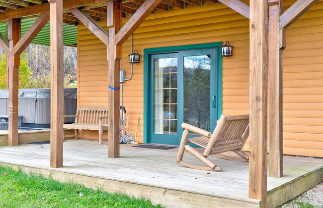Mount Snow Cabin with Private Hot Tub by RedAwning - Foto 48