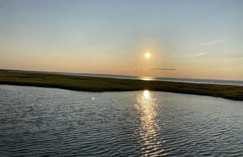 A Cozy Cape house steps to Restaurants & Beaches ~1.4 miles down scenic roads - Foto 50