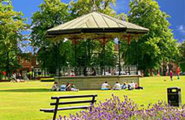 Charming 2-bed Apartment in Eastleigh - Foto 23