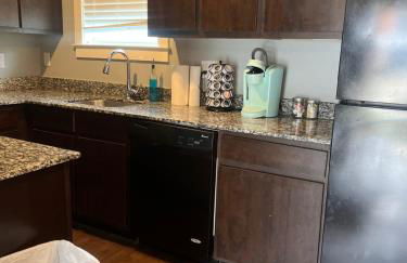 Chic & Cozy 1-bedroom Apartment with Free Parking - Foto 4