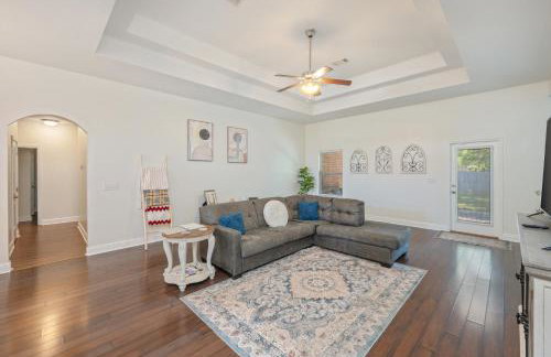 Cozy Retreat with Patio, Big Kitchen and Fishing Nearby - Foto 5