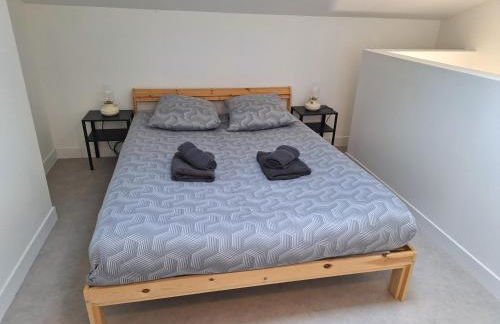 Jeny 3 - Duplex 4 pers - Wifi - 10mn Hypercentre - Lave linge - Calme - Foto 13