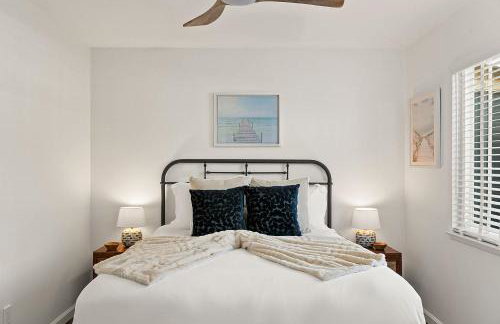 Family Oasis with Hot Tub and Dedicated Workspace - Foto 21