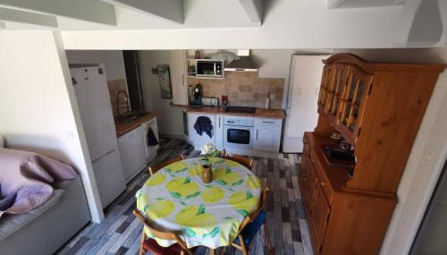 Petite maison agréable à 300 m de la plage - Foto 3, stove, dishwasher, wardrobe, toaster