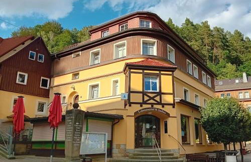 Seyfarthrooms - Ferienwohnung Zum Dorfladen Rathen - zentrale Lage mit direkter Anbindung an das Wanderwegenetz, moderne Inneneinrichtung - Foto 11