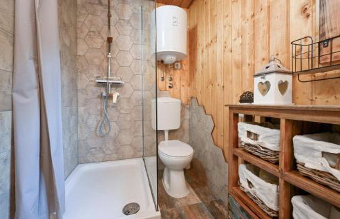 2 Bedroom Beautiful Home In Globocec Ludbreski - Foto 33