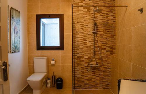 Villa Casa Montana & Pool & Private & near the ocean - Photo 23