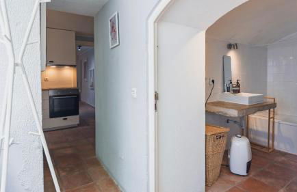 Artsy Sintra I by LovelyStay - Photo 28