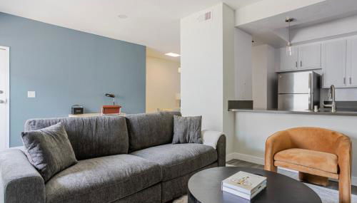 Blueground Melrose fireplace nr Griffith Park LAX-1382 - Foto 1, Other