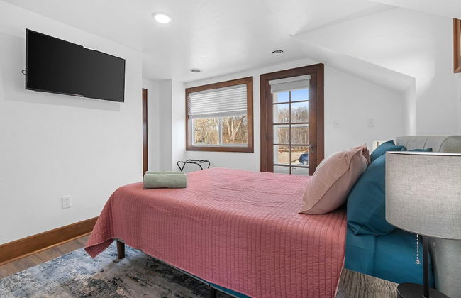 Riverfront Kayaks Bay Access Sleeps 15 - Foto 26