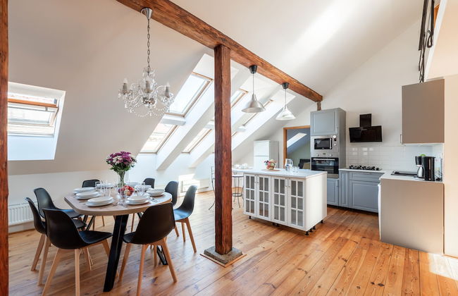 Spacious 2-level apart National Theatre - Foto 13