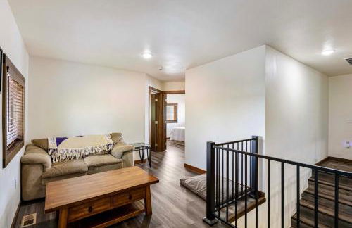 Lakefront Washington Home with Private Pool and Sauna - Foto 21