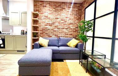 Brand New Apt - Beach Breeze Spacious 1-Bedroom Apartment with parking - sleeps 4 ppl- internet - Foto 11