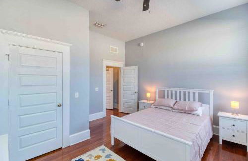 Sunny & bright - cute 1 BR apt in historic SPR - Foto 10