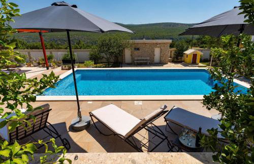 MY DALMATIA - Villa Sucic with private pool and mountain view - Foto 51