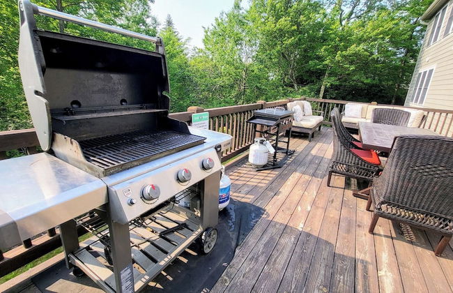 The Nest at Pinecrest by Avantstay Spacious Deck, Game Room, Fire Pit - Foto 49