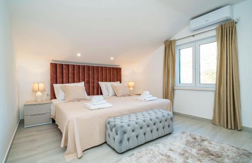 Villa Petmat - with private pool and 6 bedrooms - Photo 48