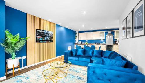 Spacious 2 Bed Apt B'ham CC with parking Sleeps 7 - Photo 2