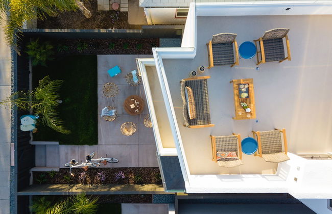 Skyline By Avantstay Modern Beach Retreat w/ Spacious Patio & Rooftop Views - Photo 31