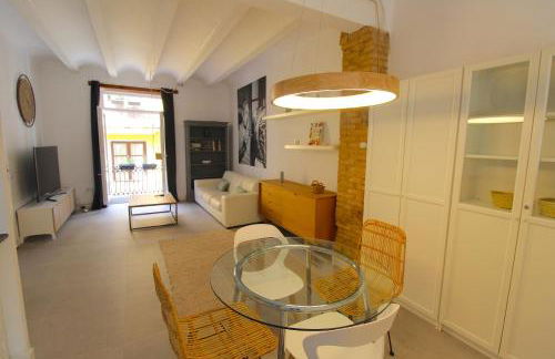 Bonito apartamento en el centro histórico - Photo 1