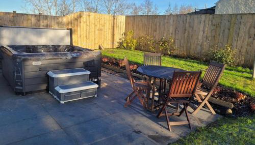 Hot Tub Cottage in Stewarton, Ayrshire - Foto 5