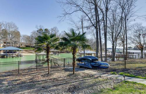 Lake Norman Retreat with Dock, Game Room and Hot Tub - Foto 40