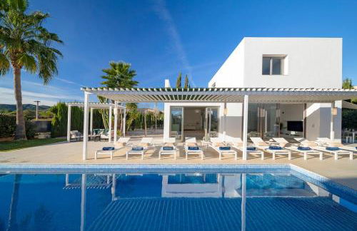 Villa Near Ibiza Town sleeps 10 - Foto 12