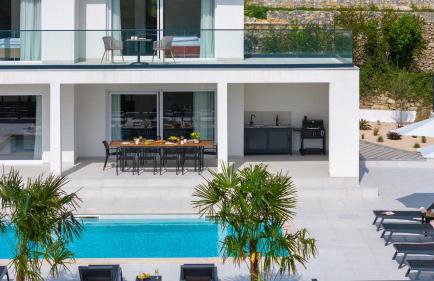 Villa Carmen with 5 en-suite bedrooms, 48 sqm pool, 8km from sea - Photo 5