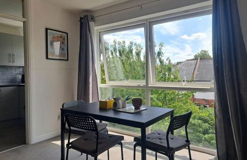 1 bedroom flat with allocated parking - Foto 8