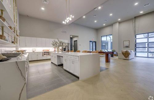 Landing Spectacular 1BD Clubhouse - Foto 15