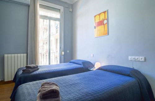 Luxury Central Apartment - Photo 31