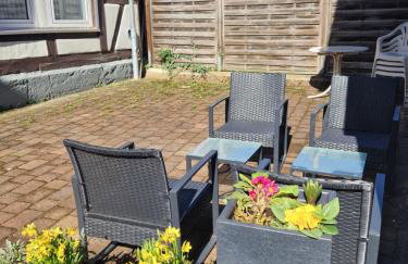 Gästeliebling, Apartment Piepmäker mit Parkplatz und Terrasse, Bahnhof fußläufig - Photo 1