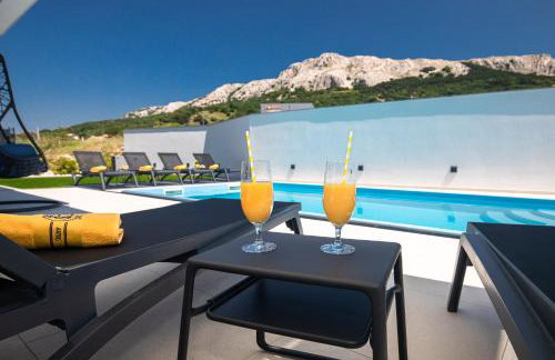 Villa Supernus II with Heated Pool - Photo 6