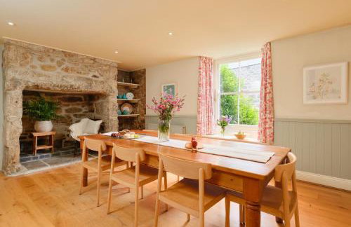 Bosistow Farmhouse - Photo 9