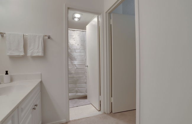 Modern Apt Near Airport in Cystal City - Photo 33