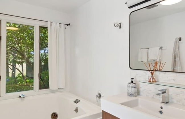 Blank Lane by Rove Travel 5BR w Pool Hot Tub - Foto 21