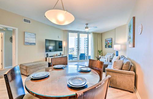 Modern Resort Condo with Balcony - Walk to Beach! - Foto 9