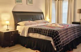 Maple House Romantic Getaway WHot Tub Near IAH - Foto 3