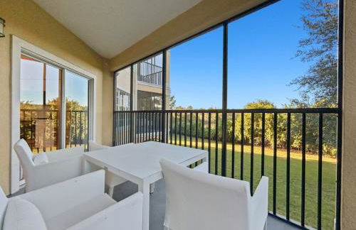 Family-Friendly 3-Bedroom Condo for 6 and 5 min to Disney - Photo 4