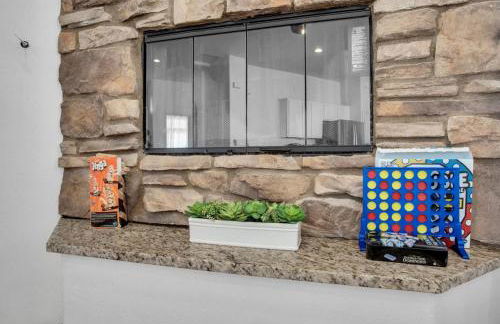 The Desert Gem Pool Spa Gated Home - Photo 18