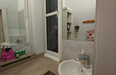 Charming City Flat for Couples & Families - Foto 25