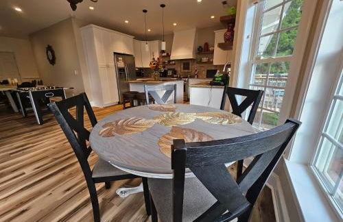 Heated Pool l Indoor Jacuzzi Tubs I Arcade l Outdoor Hot Tub - Foto 21