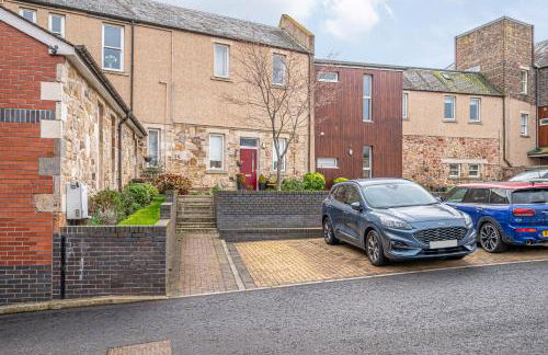 Caledonia House- Luxurious Sea View House Near Edinburgh by Urban Haggis Stays - Foto 34