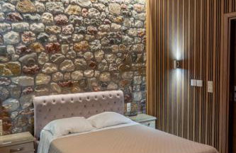 Liontos Rooms - Photo 72