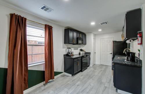 5-BD 2-BA Tranquil Retreat ft Jacuzzi & Playground - Foto 11