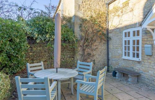 Jasmine Cottage - 2 Bedroom in Heart of Bourton! - Photo 84